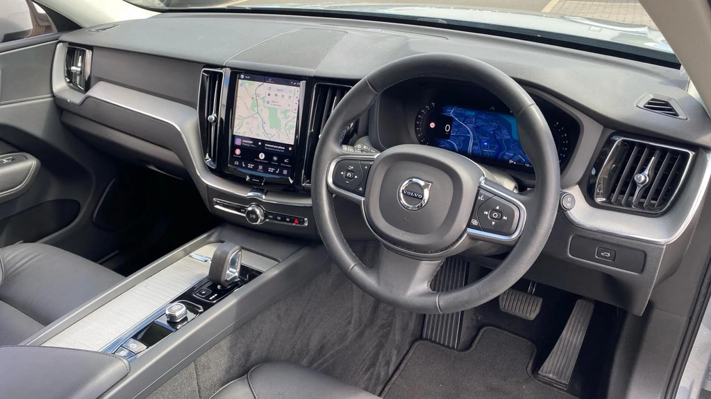 Volvo XC60 Suv  #4