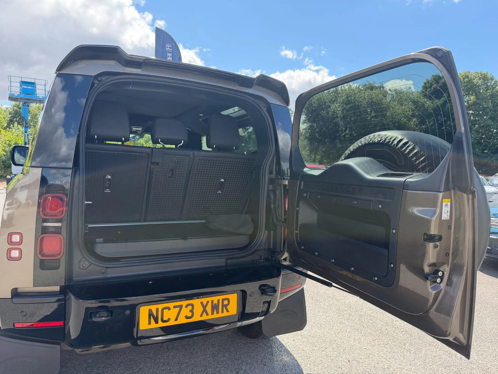 Land Rover Defender 90 3.0 D250 Mhev X-dynamic Se Suv 4Wd Black #10