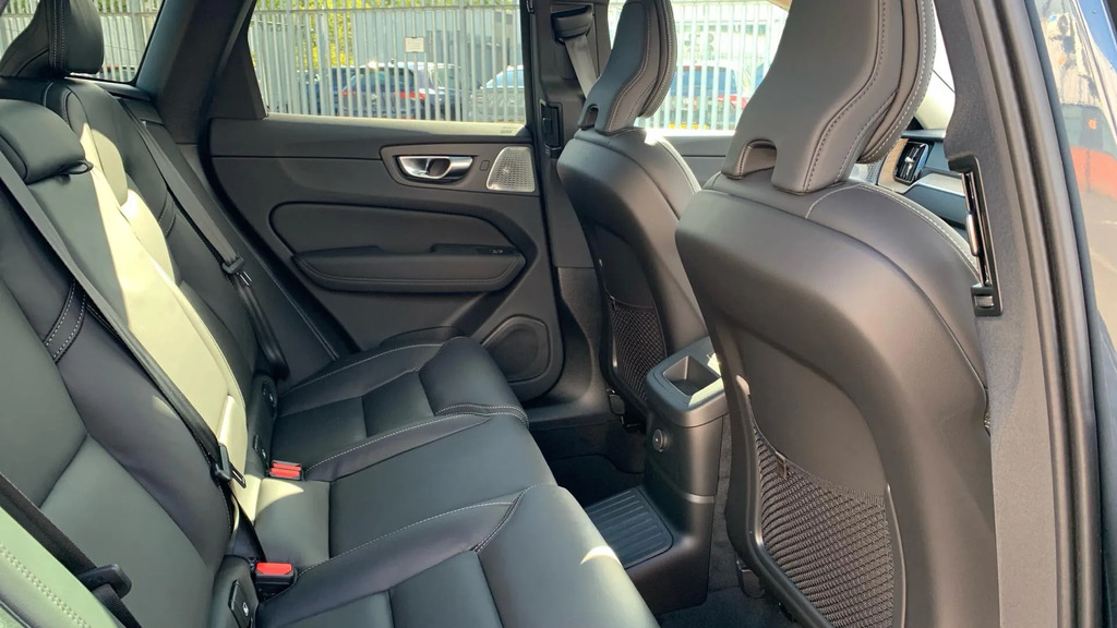 Volvo XC60 2.0 T8 18.8Kwh Ultra Dark Awd Euro 6 Ss  #6