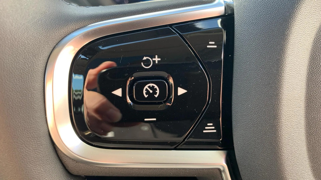 Volvo XC60 Black Edition Plus, T6 Awd Plug-in Hybrid, Electri Black #19