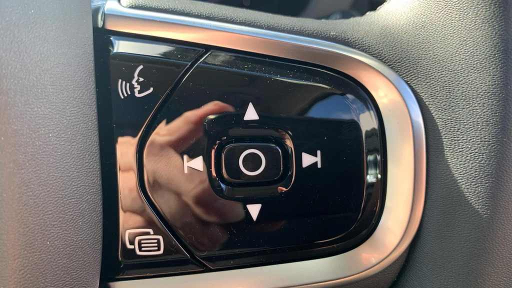 Volvo XC60 Black Edition Plus, T6 Awd Plug-in Hybrid, Electri Black #20