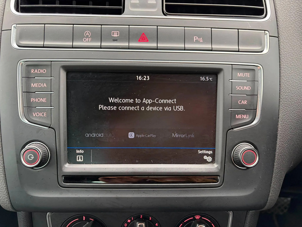 Volkswagen Polo 1.2L Beats White #16