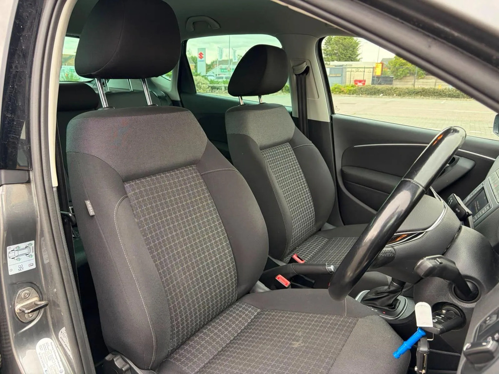 Volkswagen Polo 1.2L Beats White #12