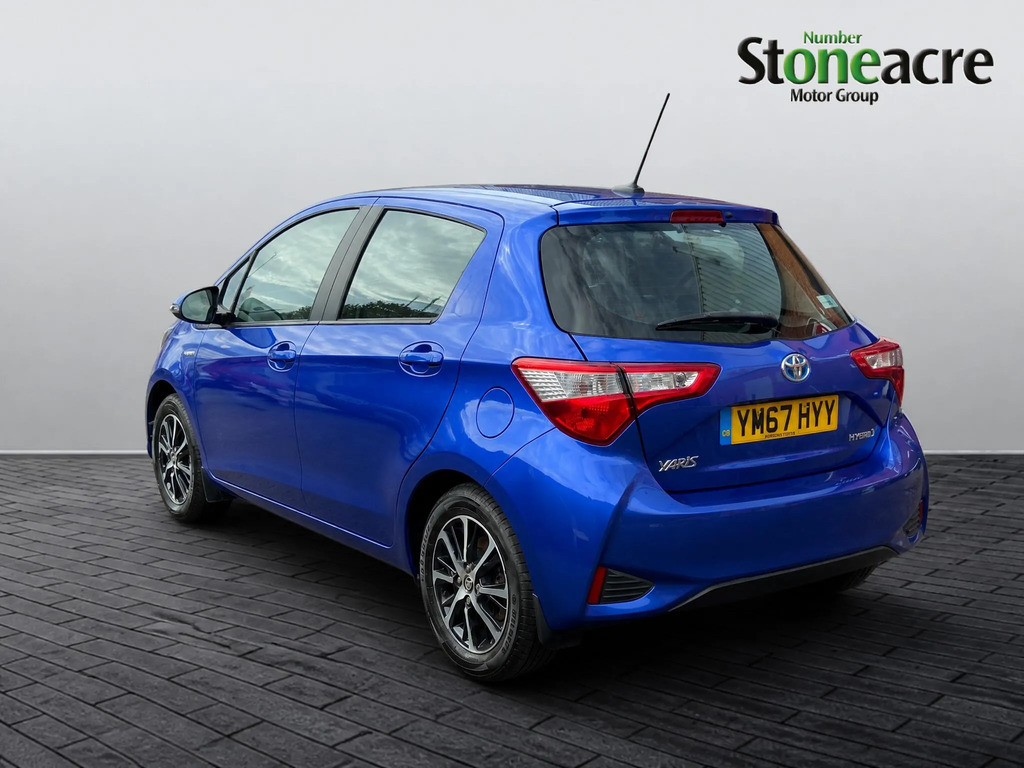 Toyota Yaris 1.5 Vvt-h Icon Tech Hatchback  #4