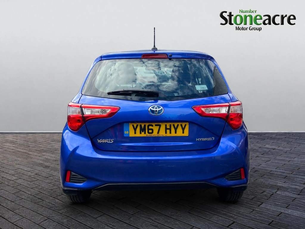 Toyota Yaris 1.5 Vvt-h Icon Tech Hatchback  #6