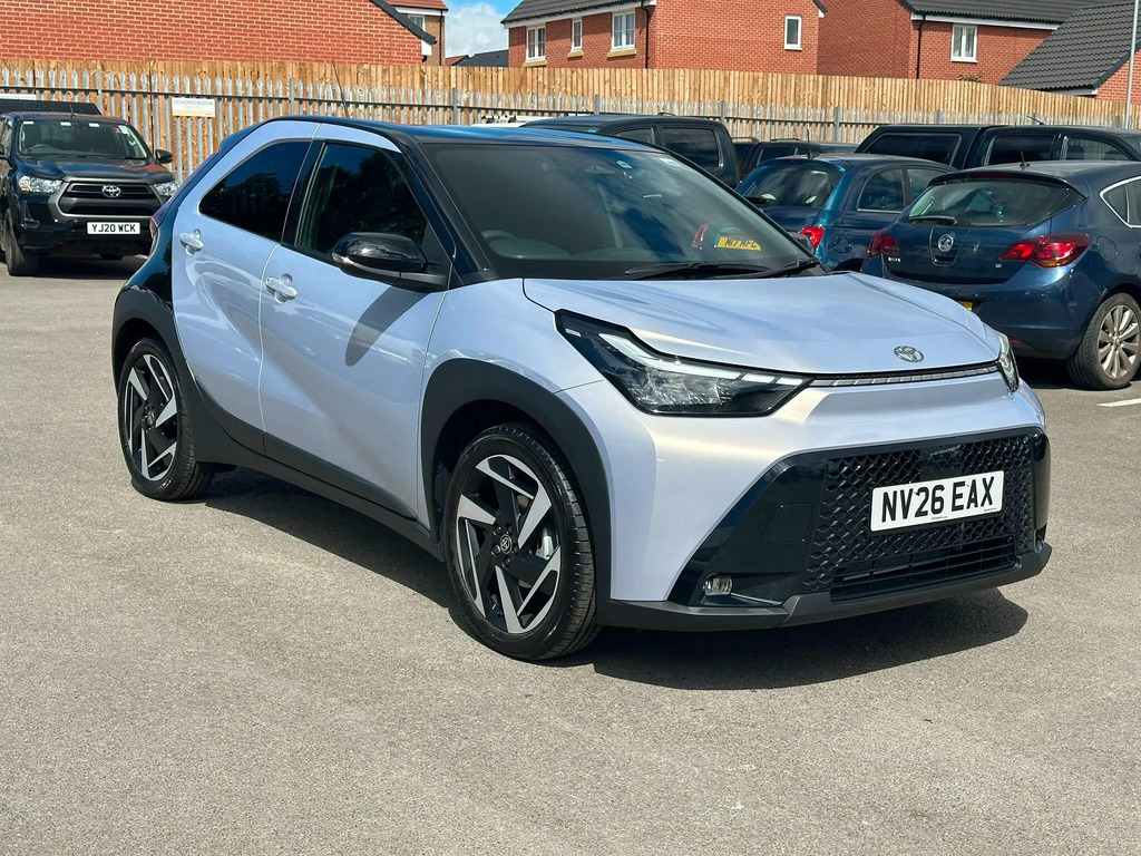 Toyota Aygo X 1.5H 49Kwh Design Cvt Euro 6 Ss