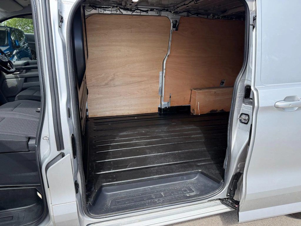 Ford Transit Custom 320 Trend L2 Lwb Rwd 100Kw 65Kwh Low Roof White #19
