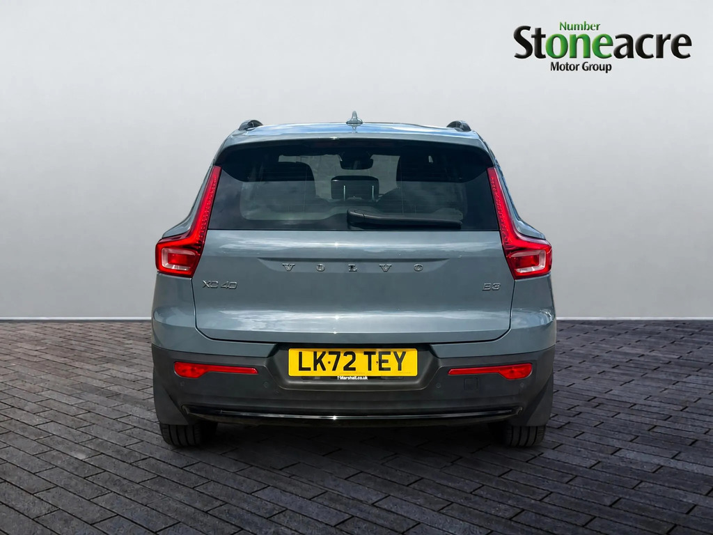 Volvo XC40 2.0 B3p Plus Dark #4