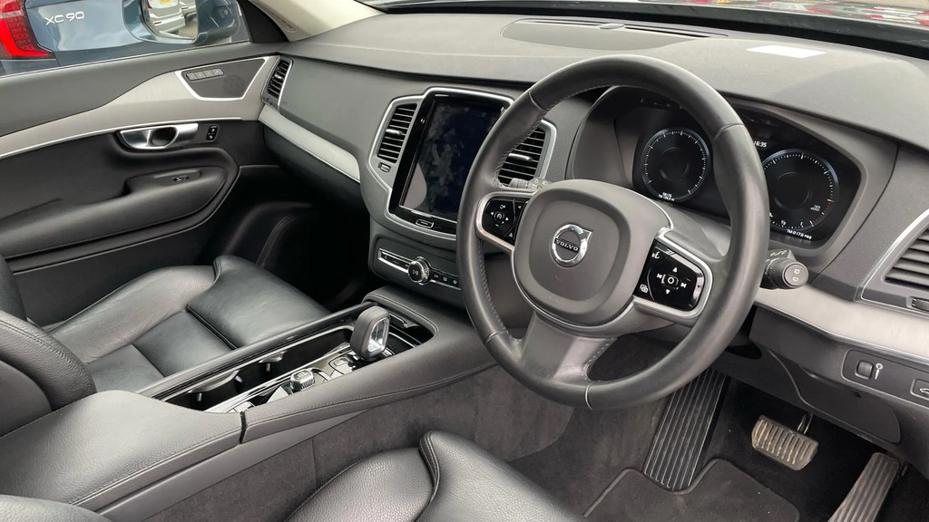Volvo XC90 2.0 B5d 235 Momentum #4
