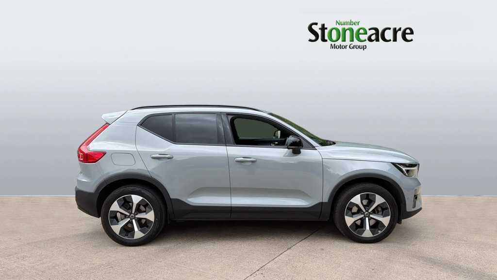 Volvo XC40 Suv #3