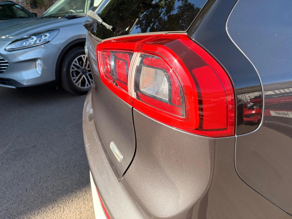 Kia Niro Kia Estate 1.6 Gdi Phev 3 Dct White #34