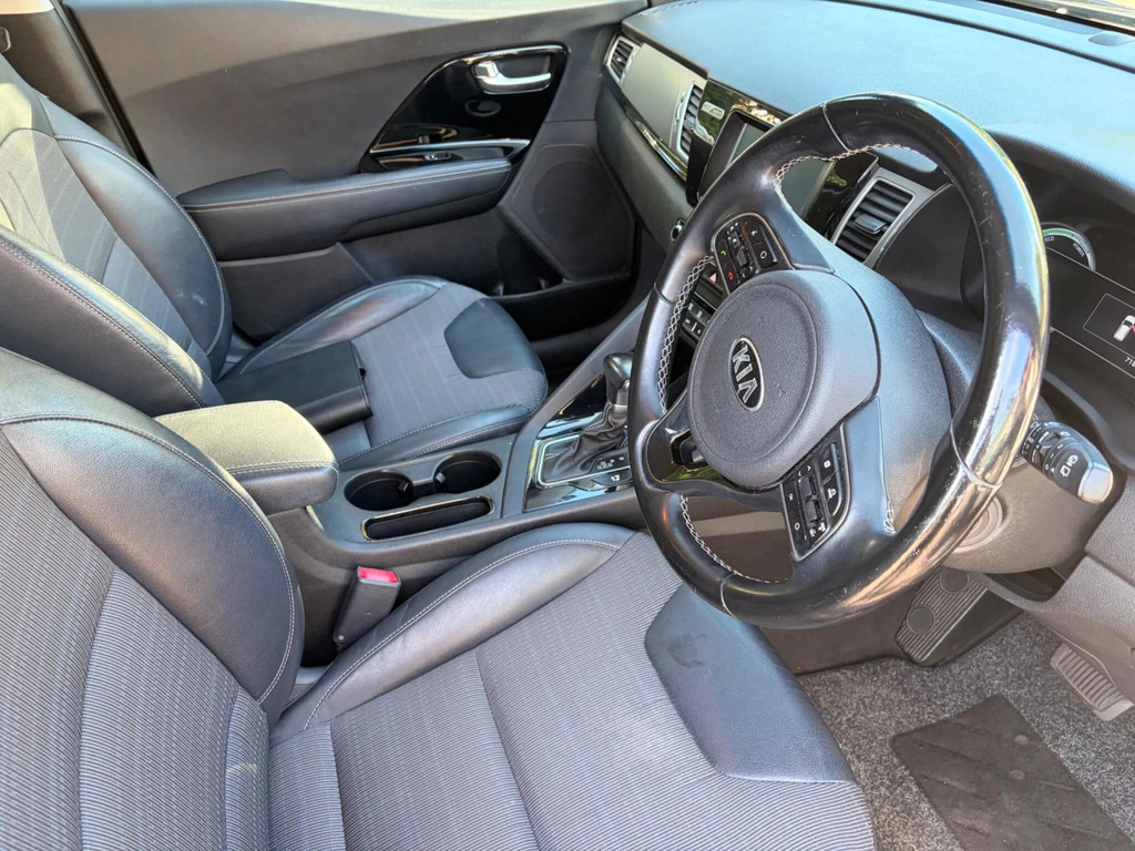 Kia Niro Kia Estate 1.6 Gdi Phev 3 Dct White #12