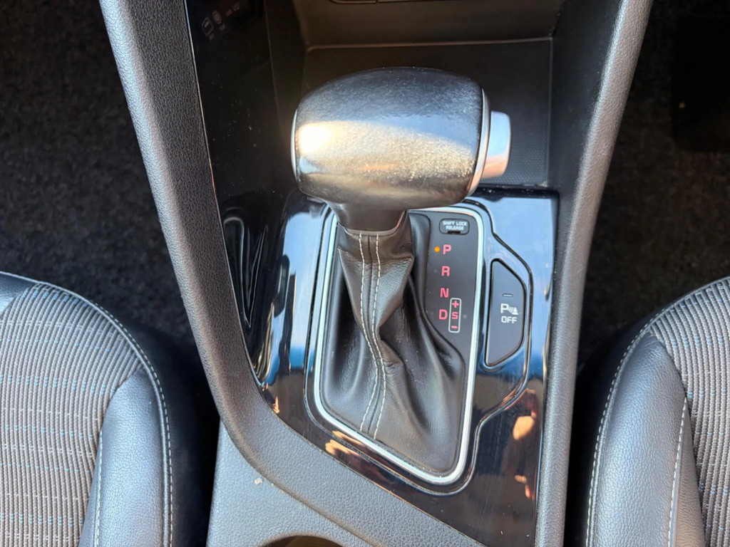 Kia Niro Kia Estate 1.6 Gdi Phev 3 Dct White #8