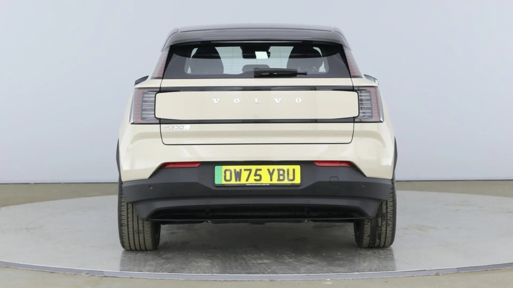 Volvo EX30 Twin Performance 69Kwh Plus Awd  #4