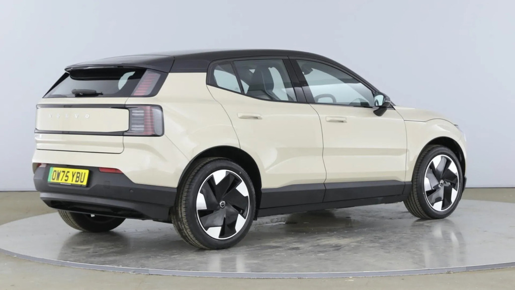 Volvo EX30 Twin Performance 69Kwh Plus Awd  #3