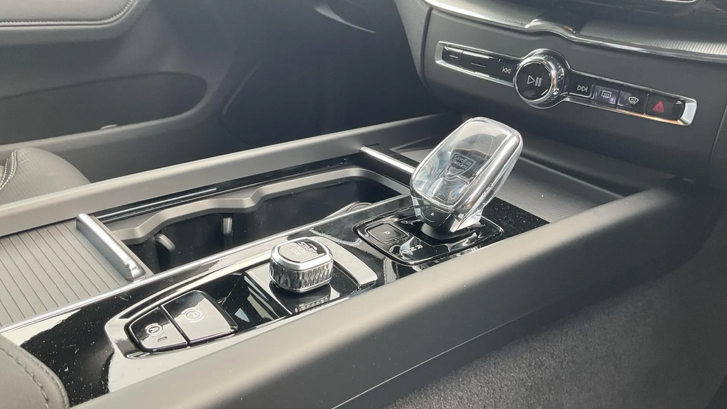 Volvo XC60 Plus, T6 Awd Plug-in Hybrid, Dark360 Blue #22