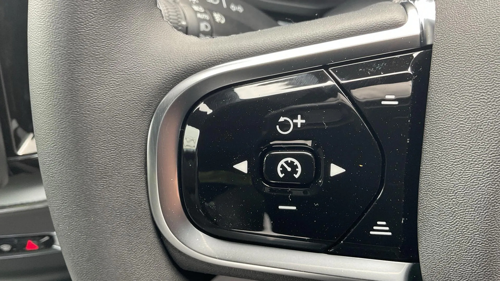 Volvo XC60 Plus, T6 Awd Plug-in Hybrid, Dark360 Blue #17