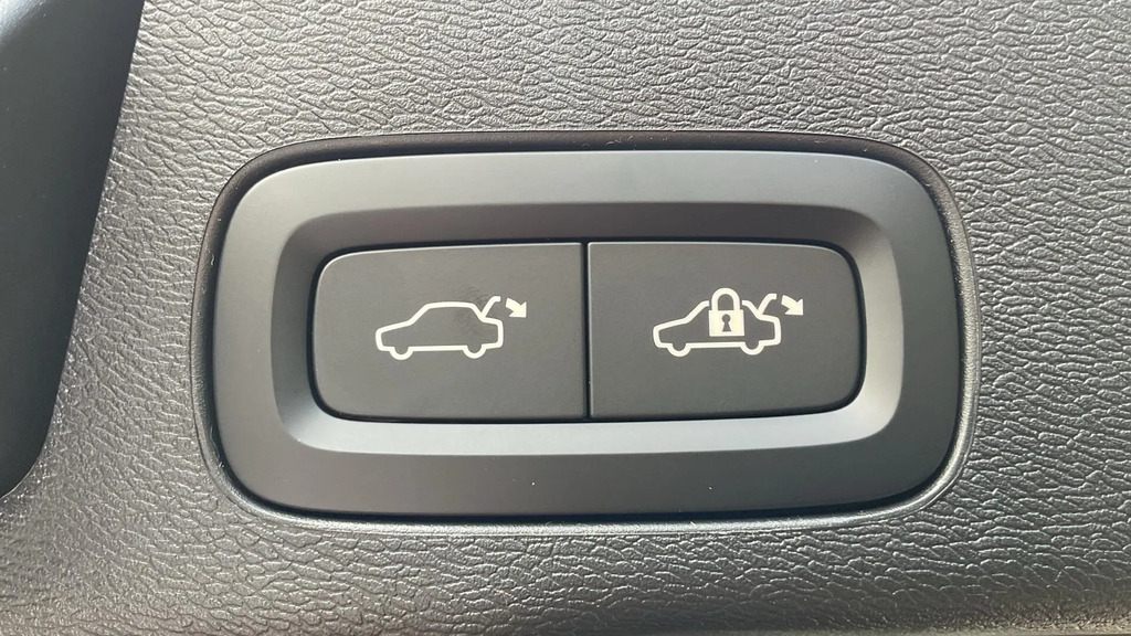 Volvo XC60 Plus, T6 Awd Plug-in Hybrid, Dark360 Blue #31