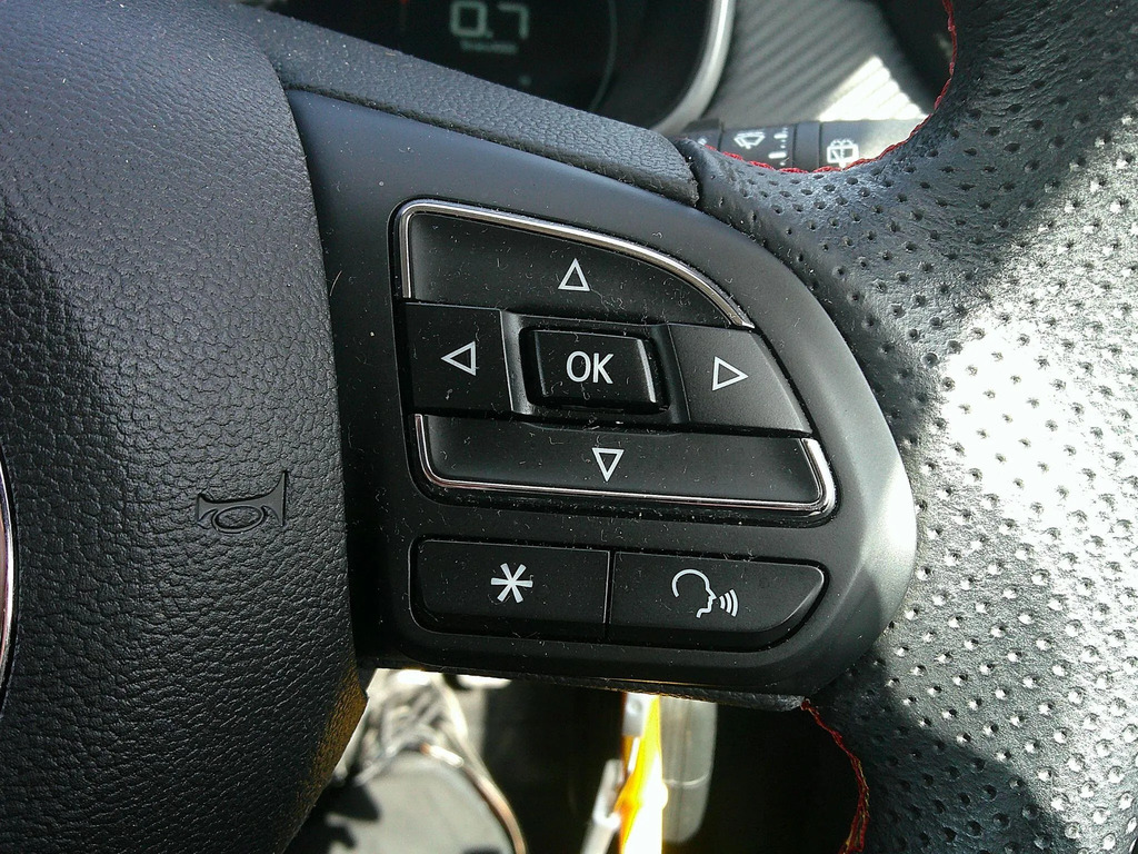 MG ZS 1.0 T Gdi Exclusive Suv  #19