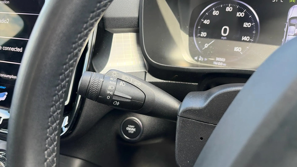 Volvo XC40 1.5 T3 163 R Design Geartronic Grey #18