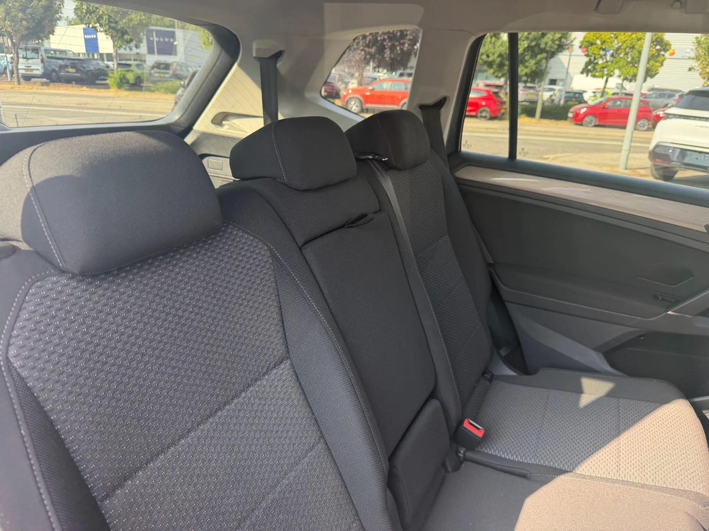 Volkswagen Tiguan Allspace 2.0 Tdi R-line Tech 150 Ps Grey #26