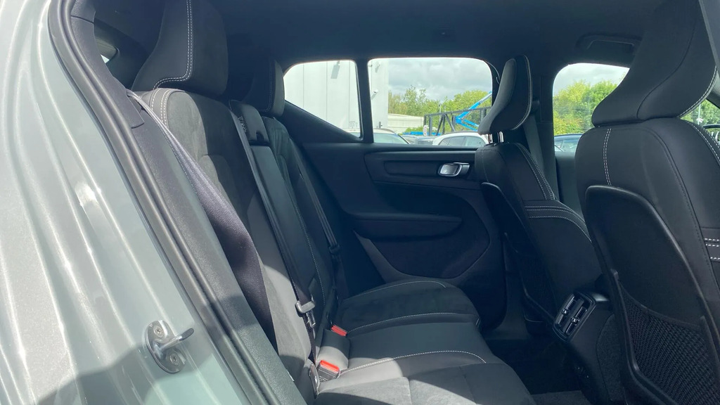 Volvo XC40 2.0 B3p Plus Dark  #6