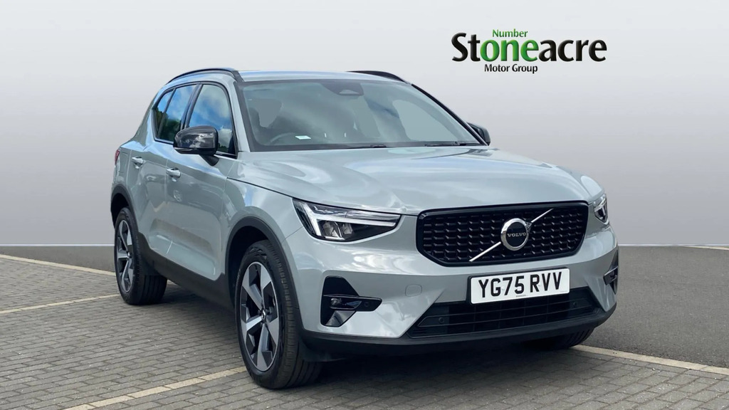 Volvo XC40 2.0 B3p Plus Dark 
