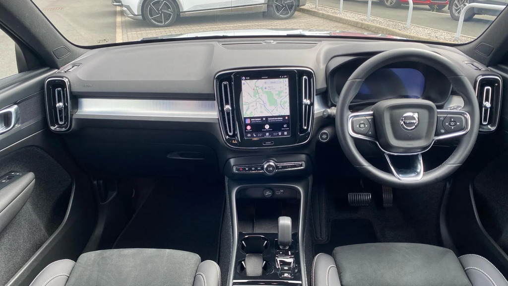 Volvo XC40 2.0 B3p Plus Dark  #5
