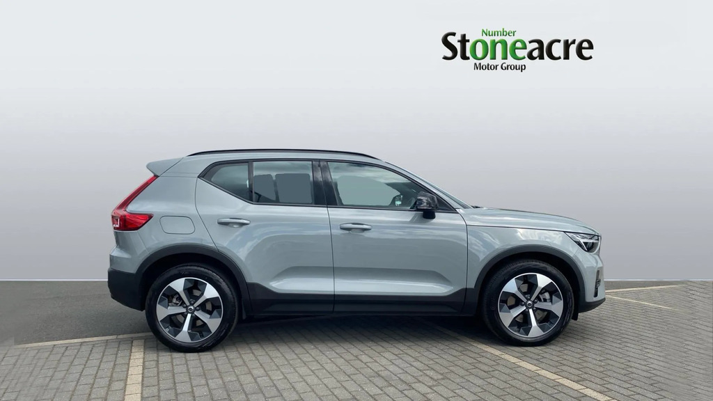 Volvo XC40 2.0 B3p Plus Dark  #3