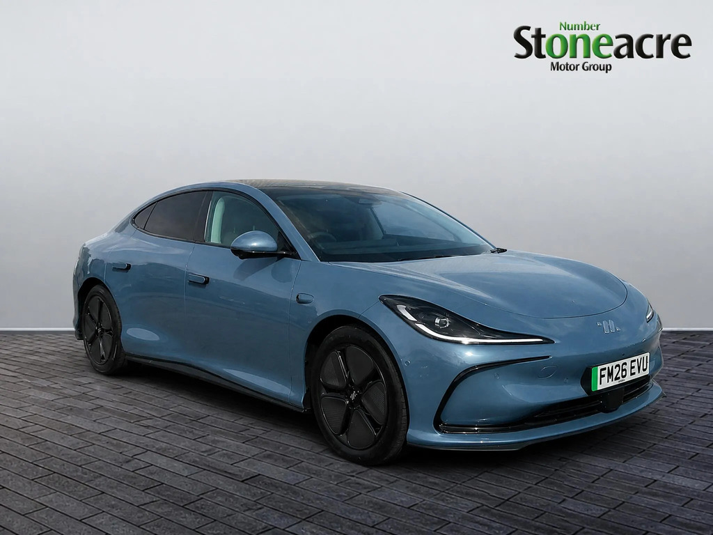 MG IM5 75Kwh Standard Range Saloon