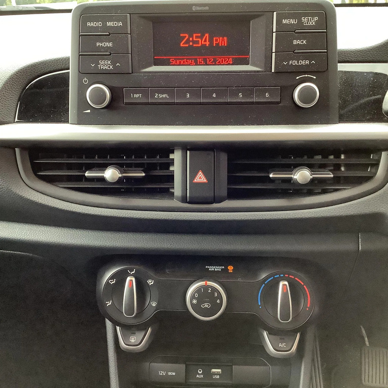 Kia Picanto 1.0 Zest 4 Seats Green #25
