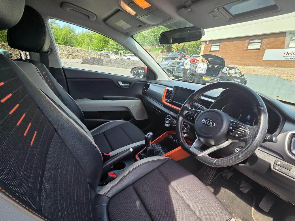 Kia Stonic 1.4 2 Suv Euro 6 S S 98 Bhp White #13