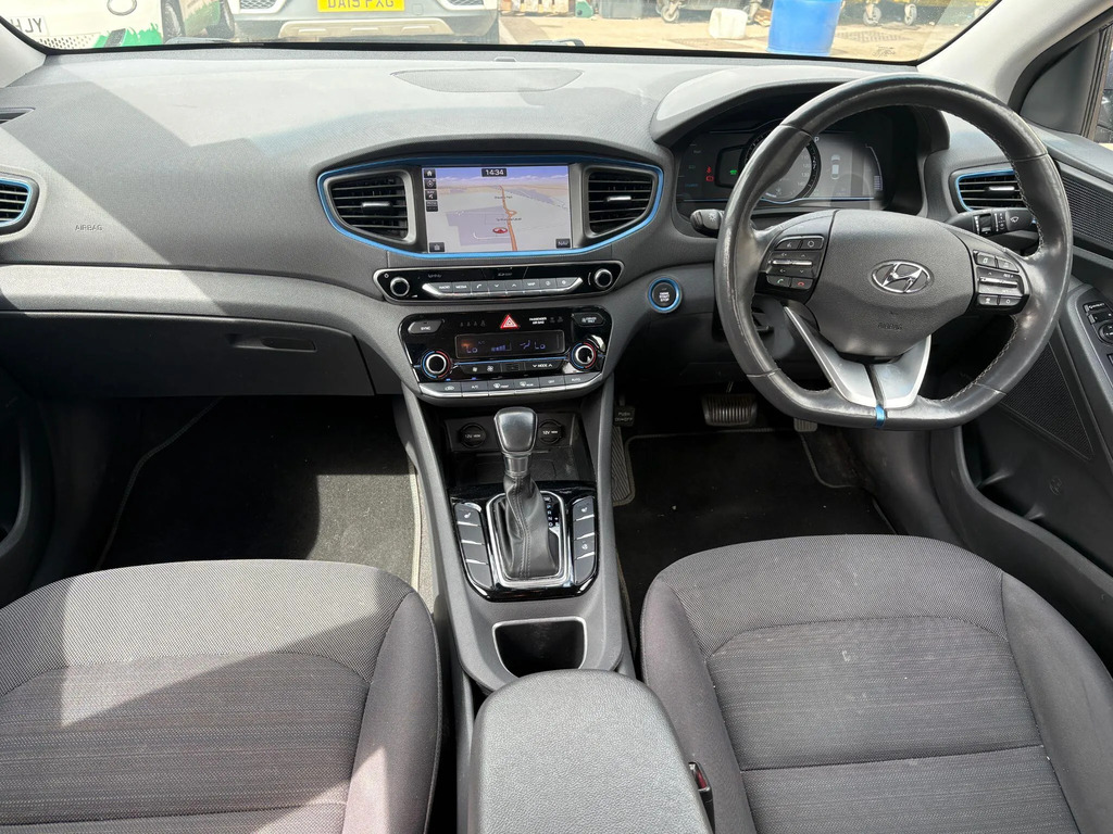 Hyundai Ioniq Hat 1.6 Gdi Hybrid Premium Dct White #20