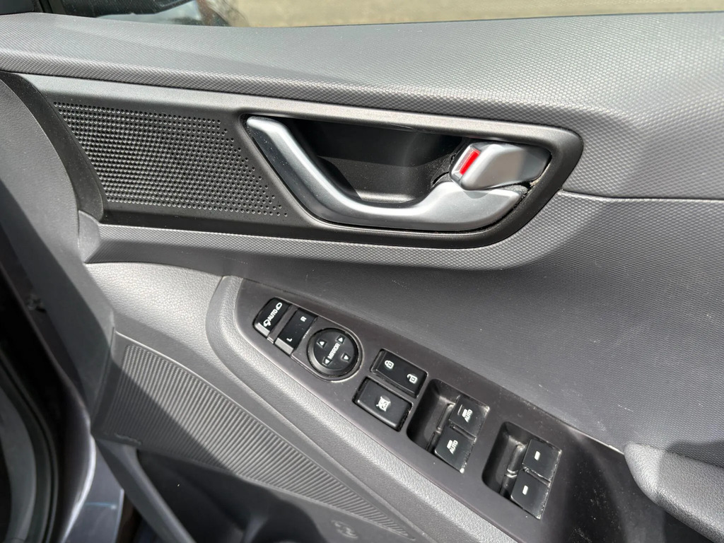 Hyundai Ioniq Hat 1.6 Gdi Hybrid Premium Dct White #14