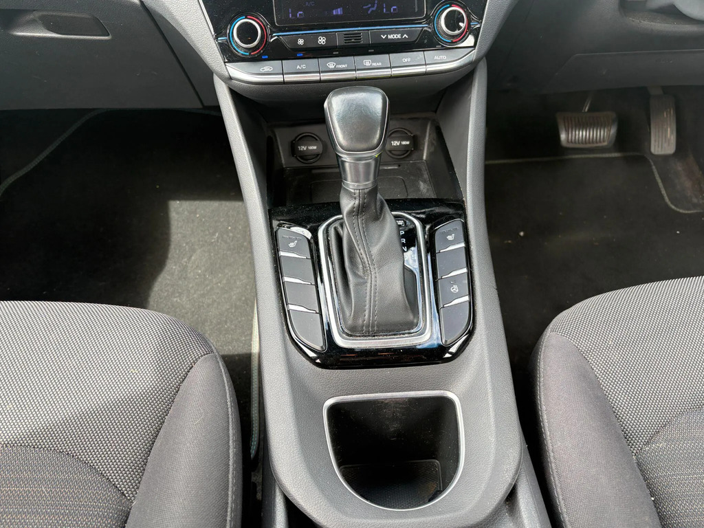 Hyundai Ioniq Hat 1.6 Gdi Hybrid Premium Dct White #24