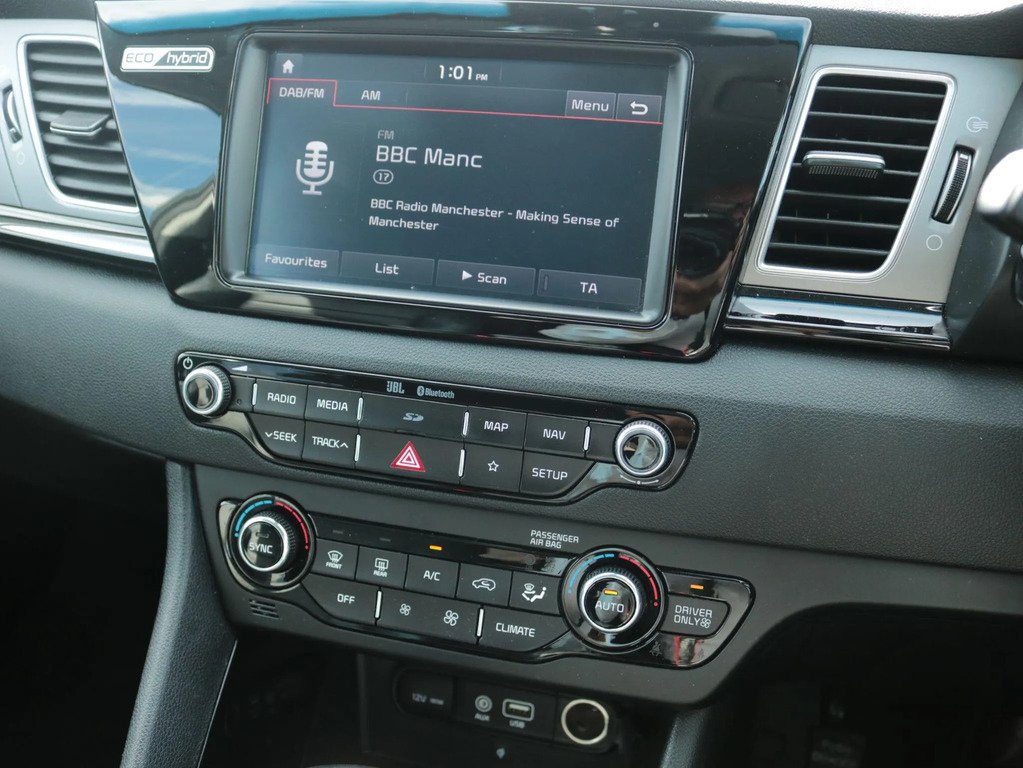 Kia Niro 1.6H Gdi 2 Suv Hybrid Dct White #17