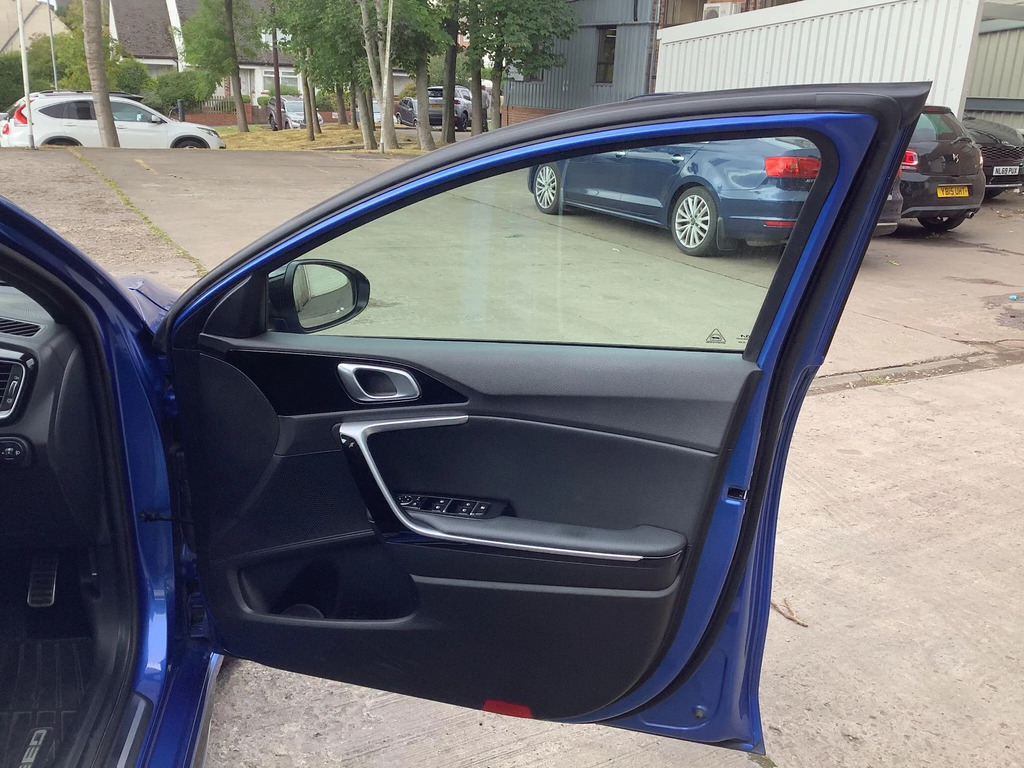Kia Ceed 1.5 T-gdi 3 Sportswagon Euro 6 Ss Red #19
