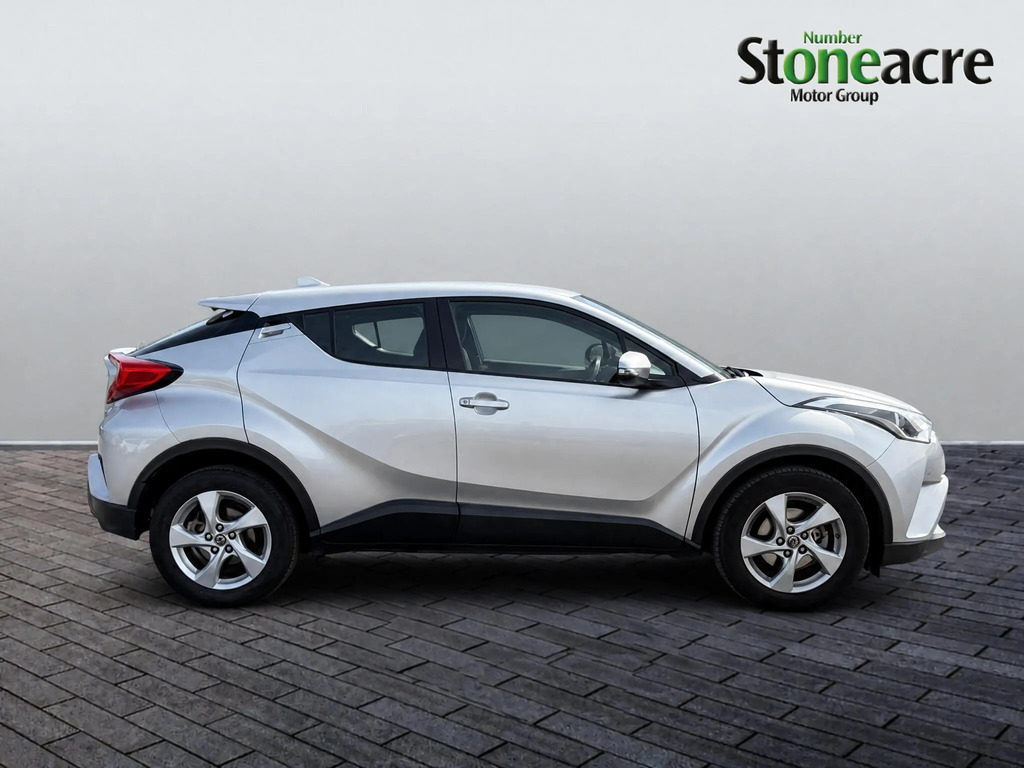 Toyota C-Hr 1.2 Vvt-i Icon Cvt Euro 6 Ss #2