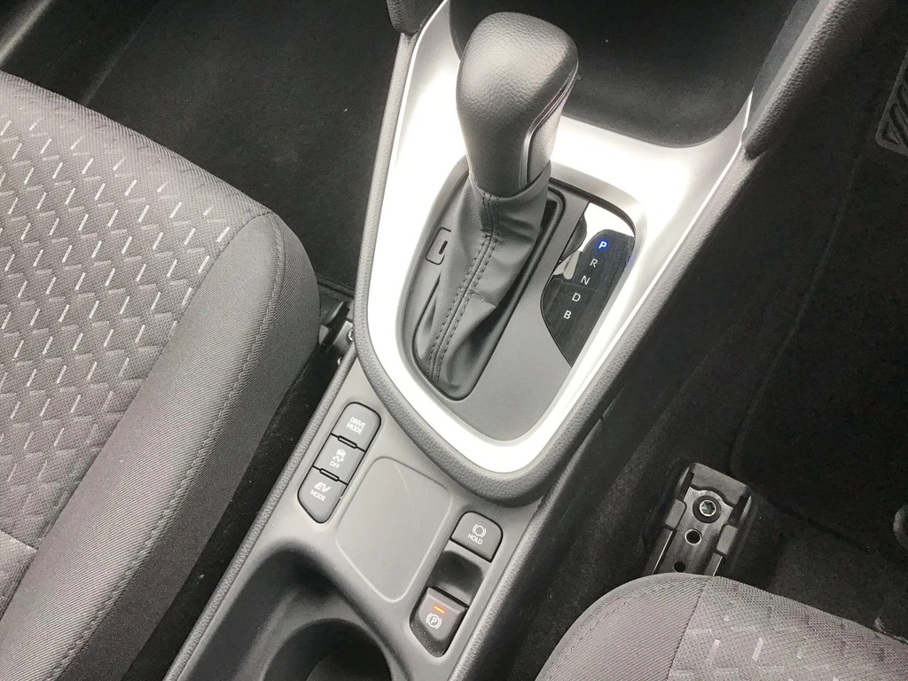 Toyota Yaris Cross Icon Green #10