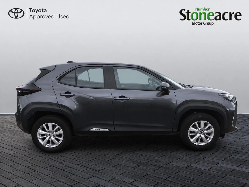 Toyota Yaris Cross Icon Green #20