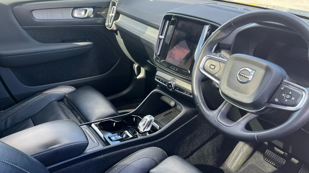 Volvo XC40 2.0 B4p Ultimate Dark #4