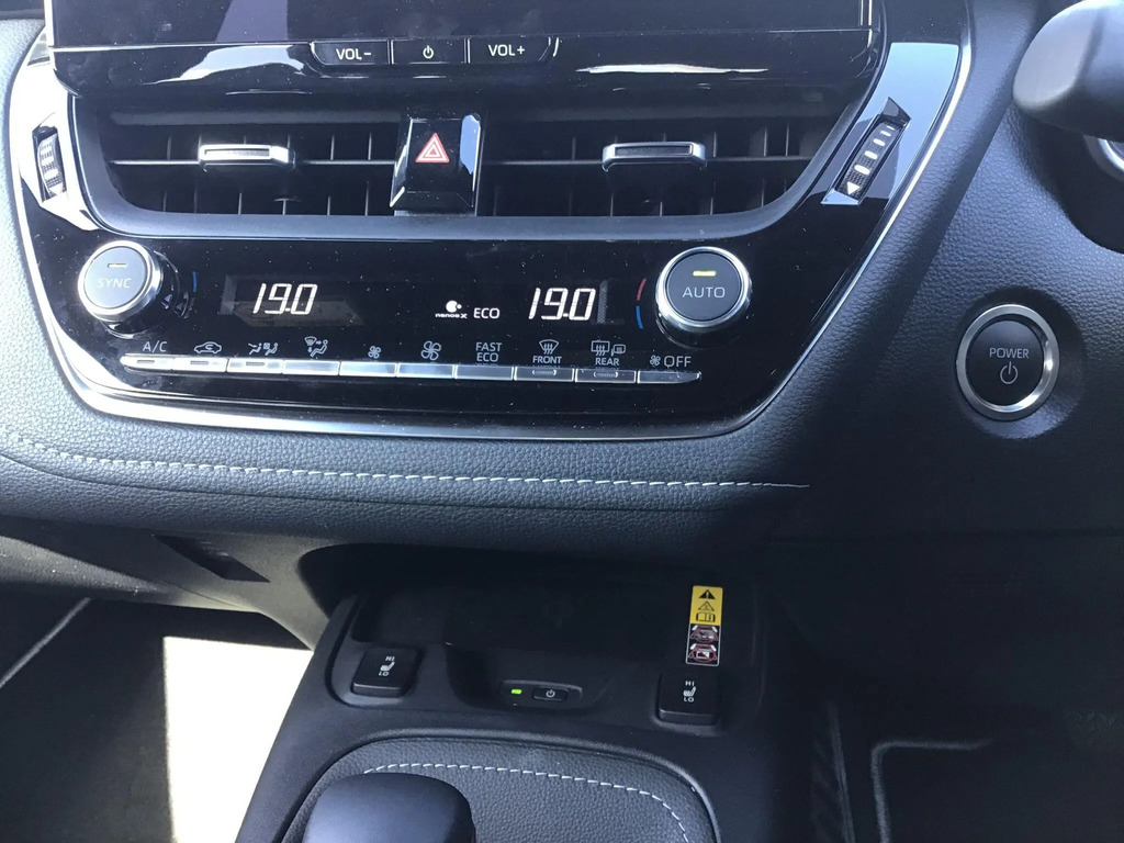 Toyota Corolla 1.8 Vvt-i Hybrid Commercial Grey #9