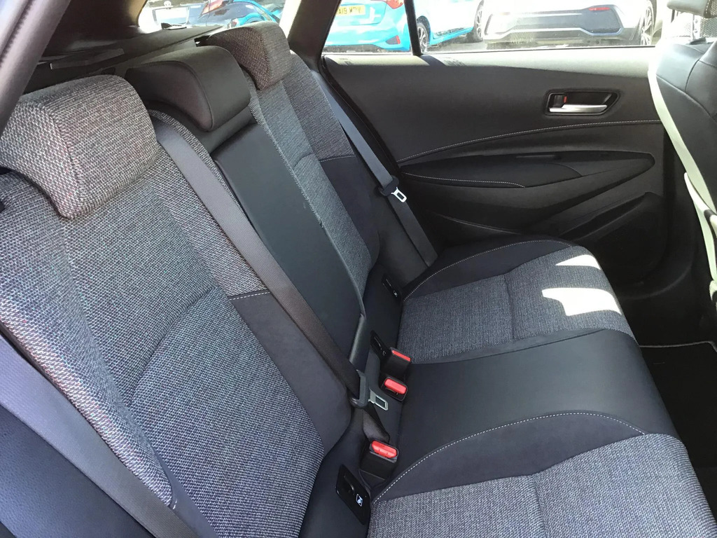 Toyota Corolla 1.8 Vvt-i Hybrid Commercial Grey #16