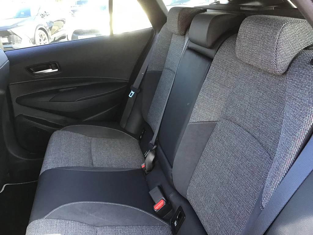 Toyota Corolla 1.8 Vvt-i Hybrid Commercial Grey #17