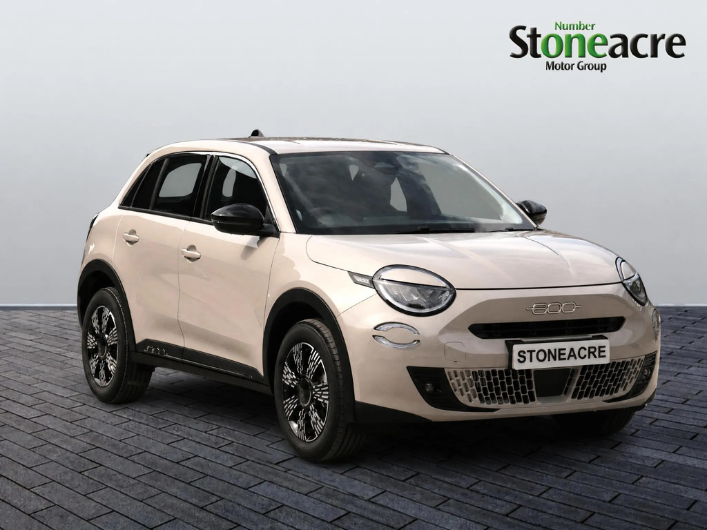Fiat 600 1.2 Mhev 136 E-dct Euro 6 Ss 