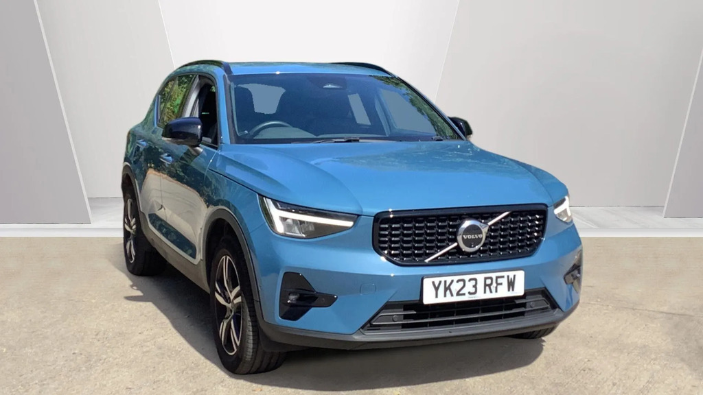 Volvo XC40 2.0 B3p Plus Dark