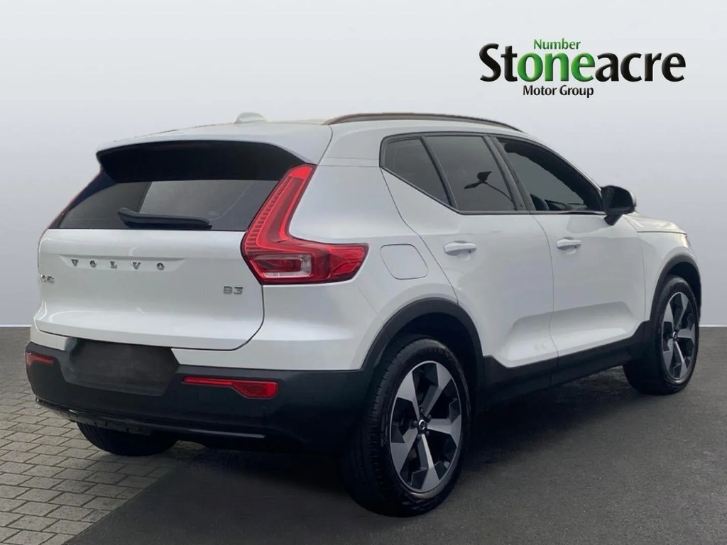 Volvo XC40 2.0 B3p Plus Dark #2