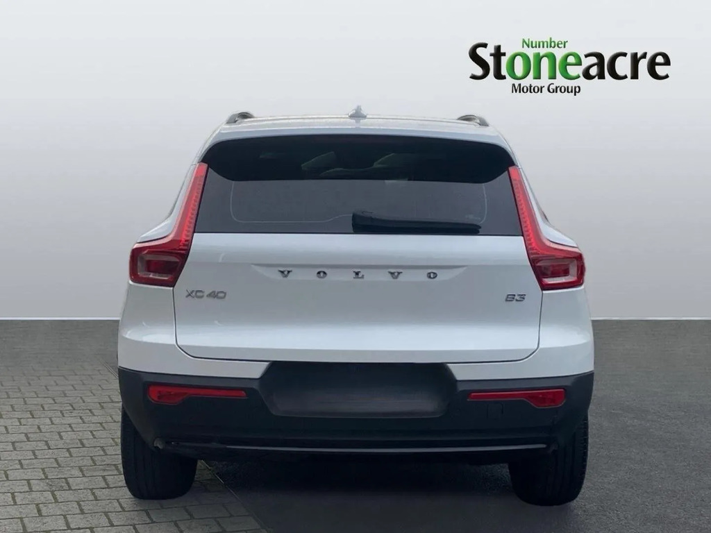 Volvo XC40 2.0 B3p Plus Dark #4