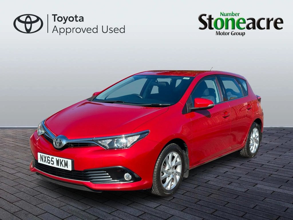Toyota Auris 1.2T Icon  #3