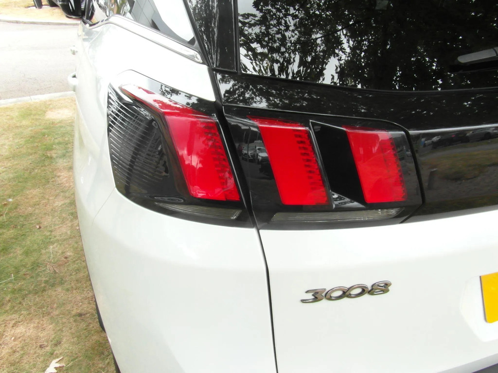 Peugeot 3008 Bluehdi Gt Line Suv Black #16